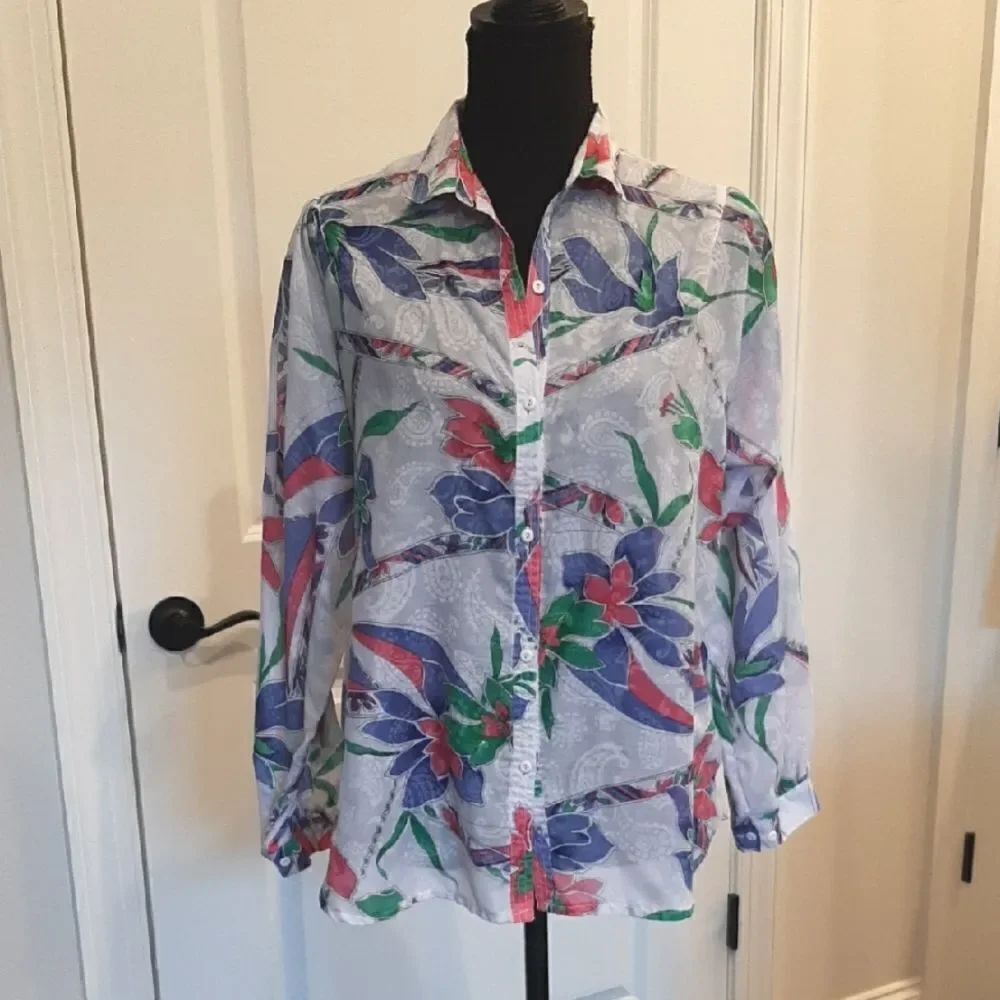 Floral Lightweight Button-Up Blouse